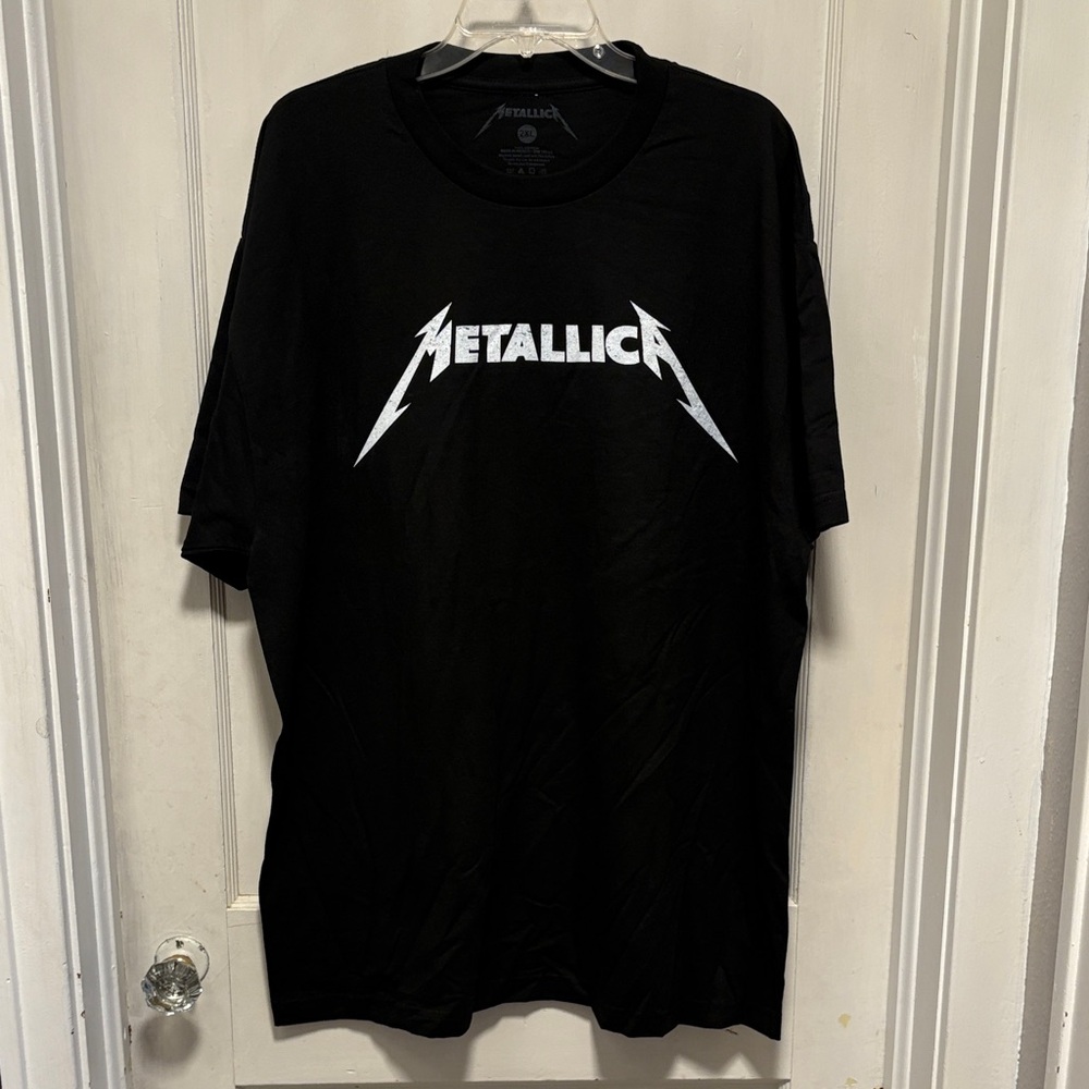 Metallica Black Short Sleeve Official Band T-Shirt 2XL New Without Tag